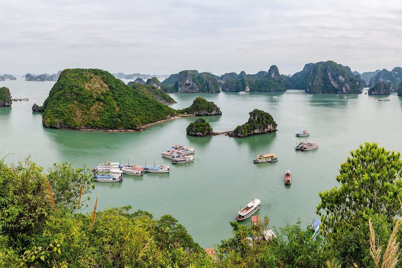 Islands of Hạ Long Bay